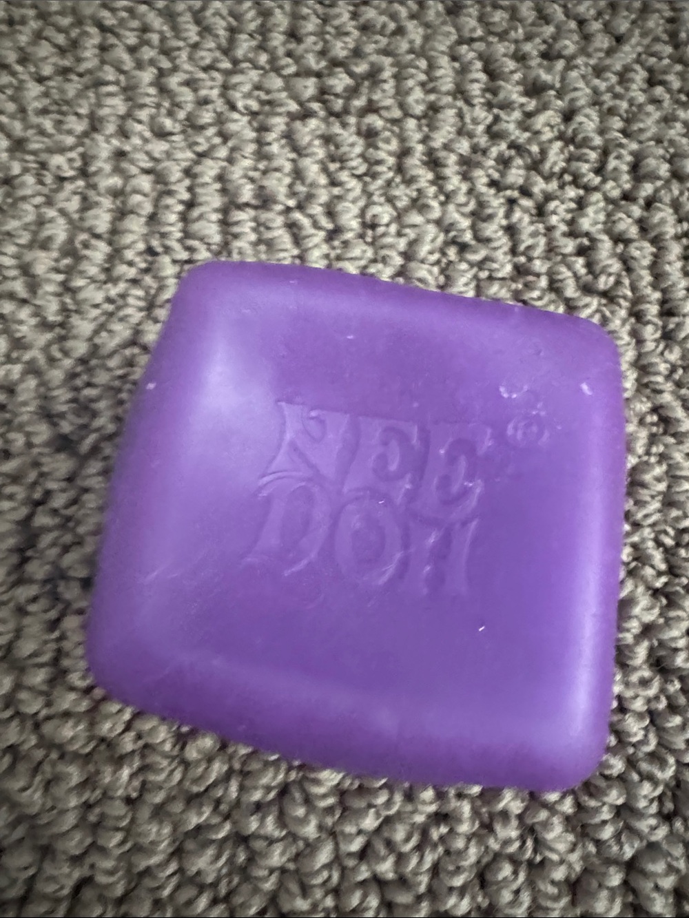 Neutrogena Purple Moisturizing Hand Soap Bar